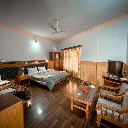 Hotel Shaynam Лех Екстериор снимка