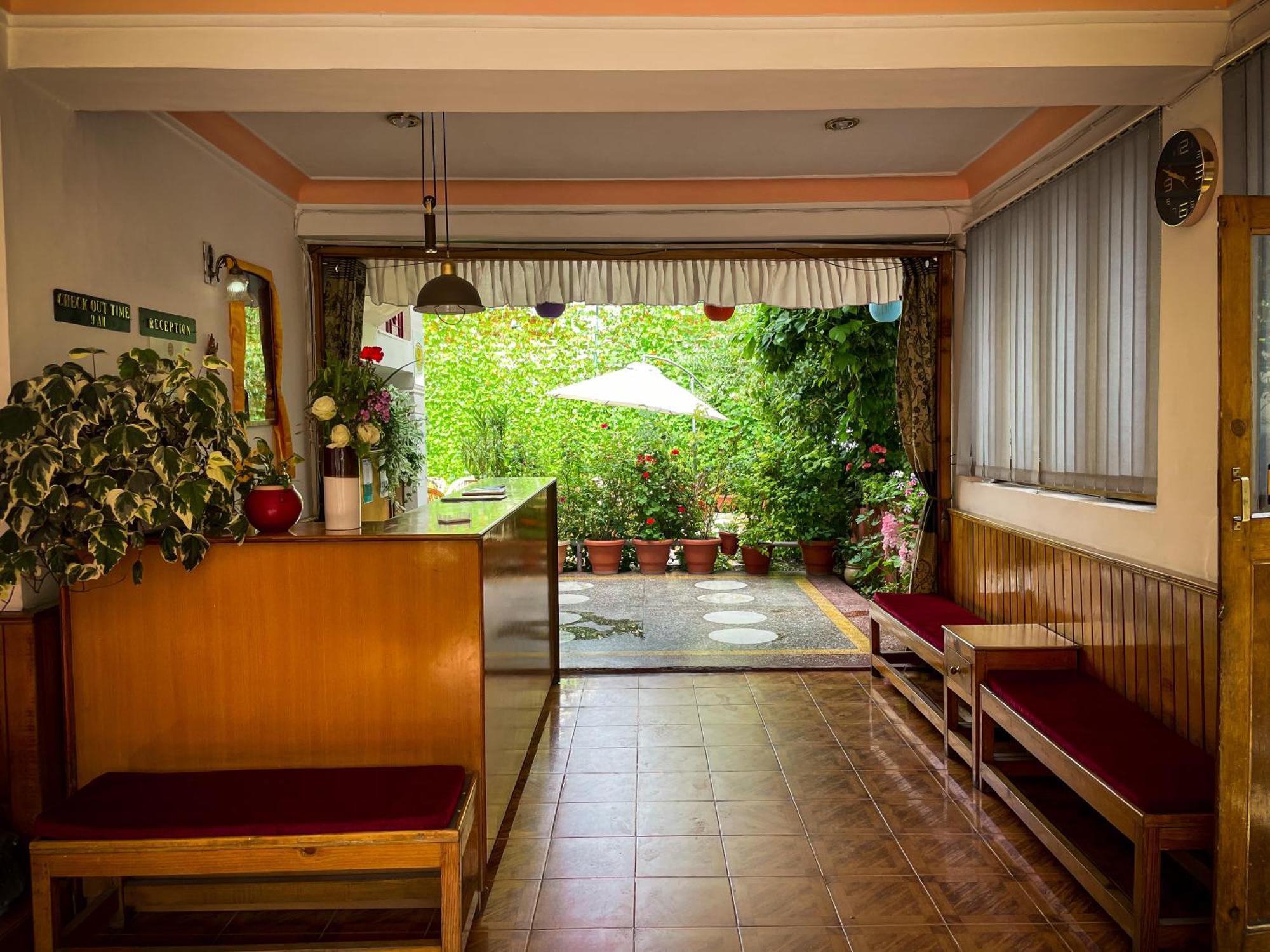 Hotel Shaynam Лех Екстериор снимка
